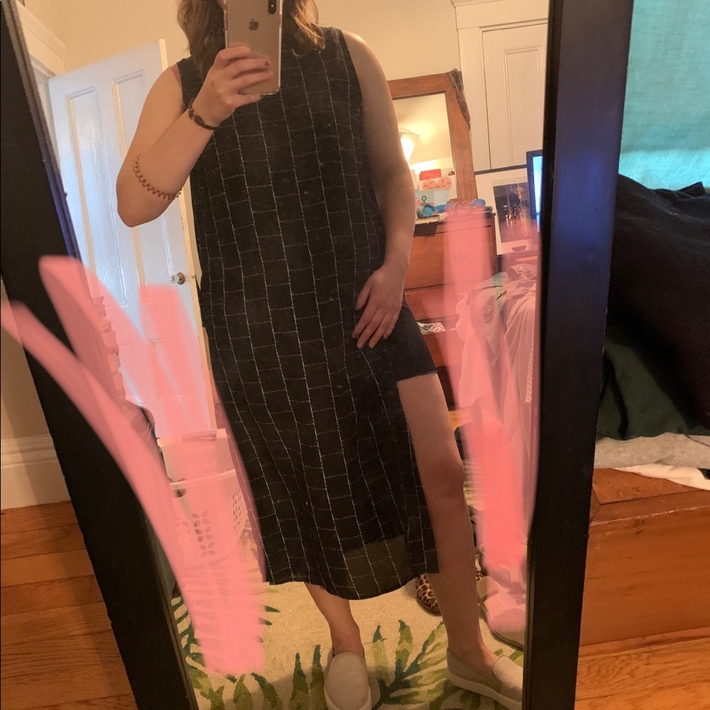 DRESS COVERUP - Picture 5 of 5